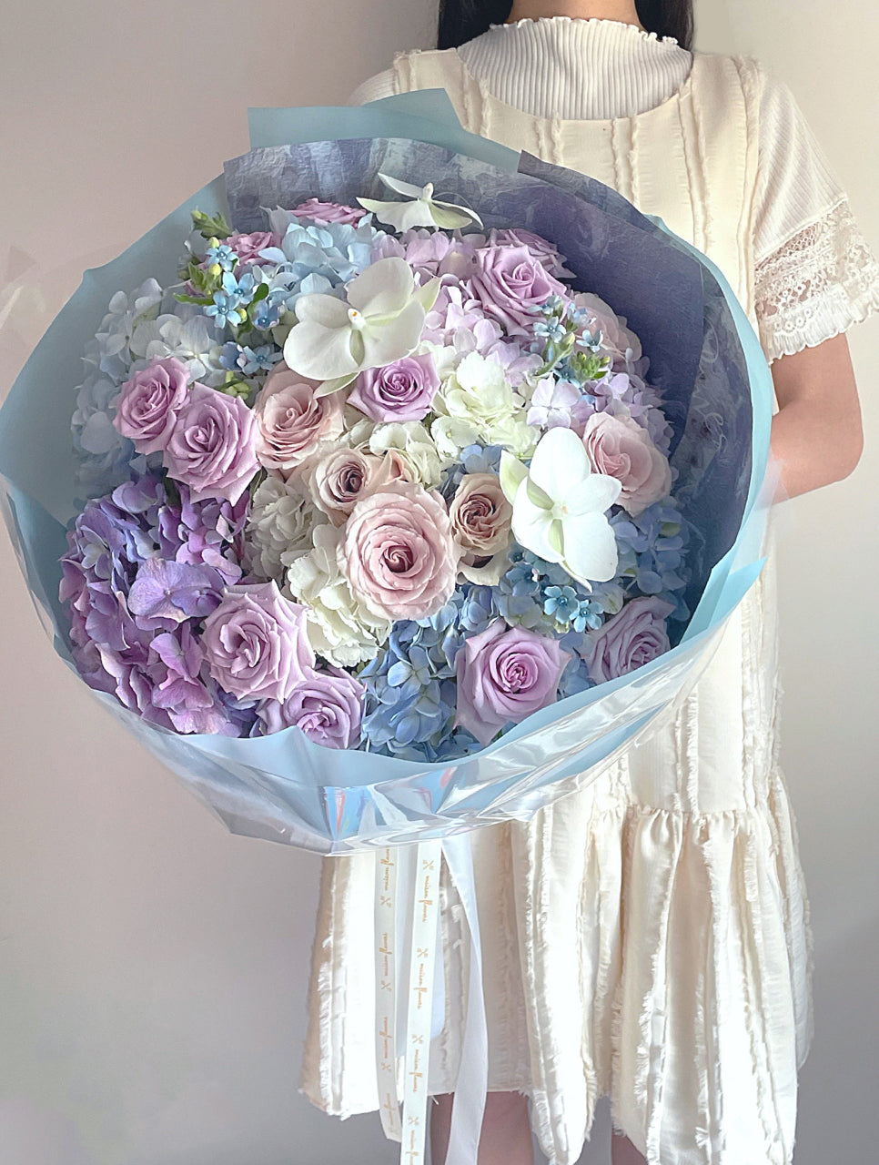 繡球玫瑰花束, Manta Rose