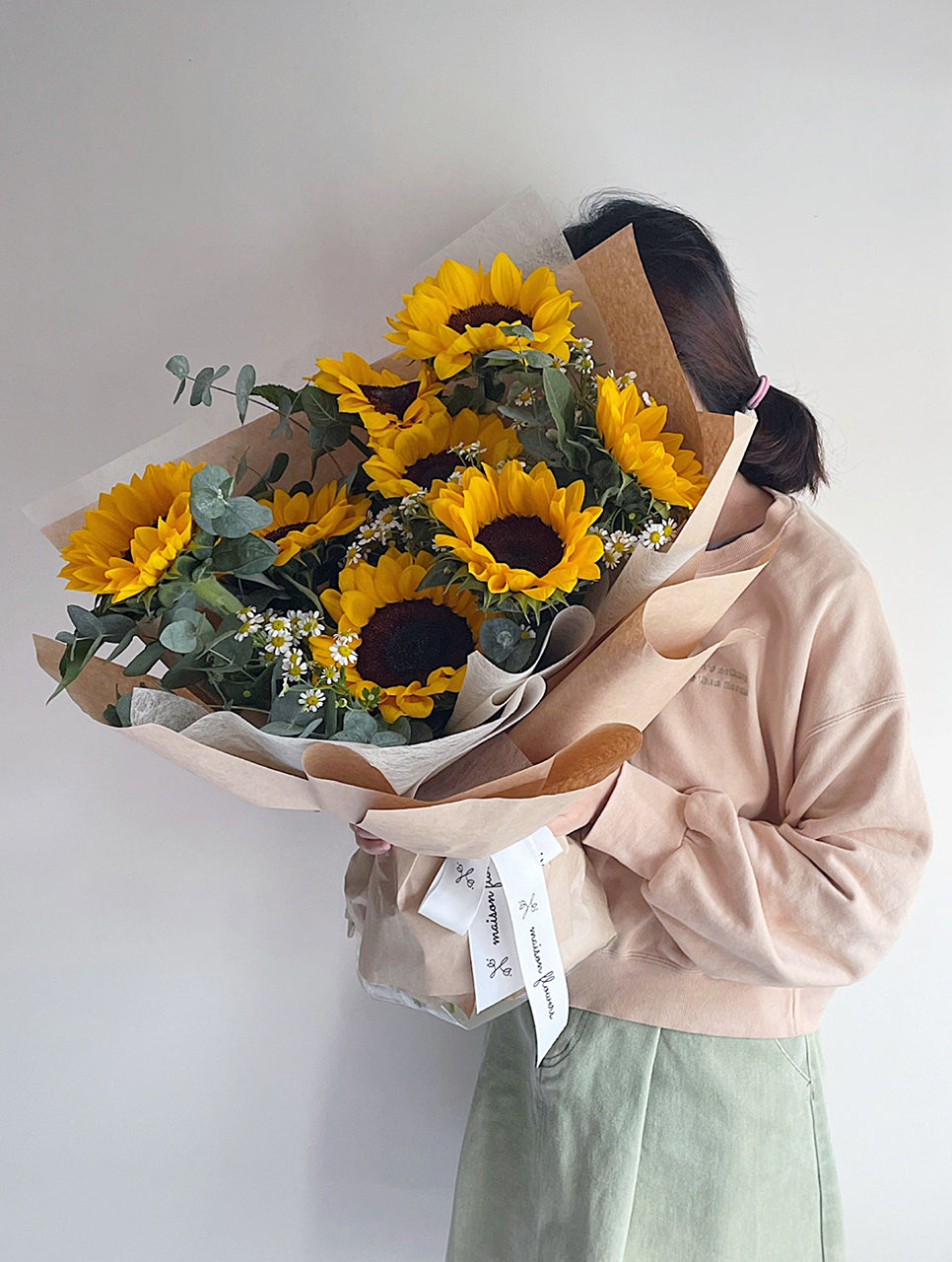 8枝向日葵花束,香港畢業花束