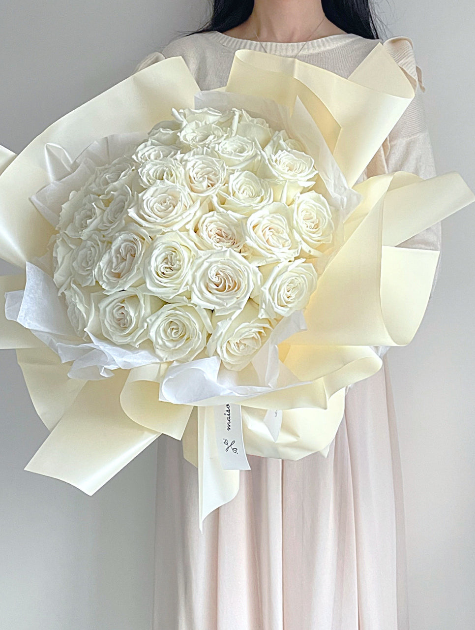 33 stems white rose bouquet, wedding bouquet