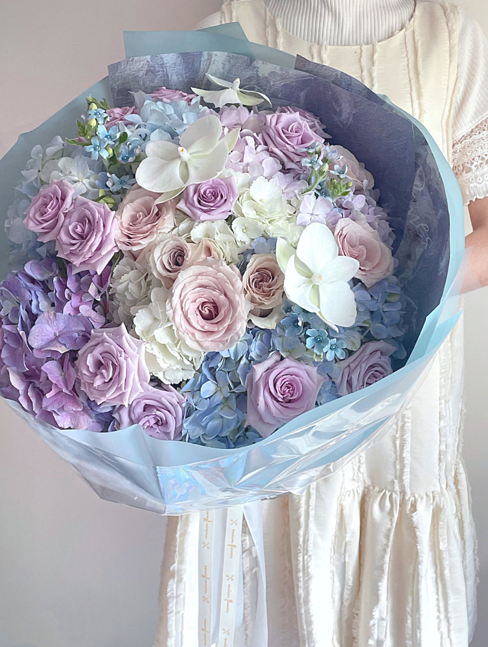 繡球花束，曼塔玫瑰，淡紫玫瑰